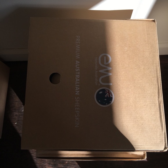 Emu Boots - Picture 4 of 5